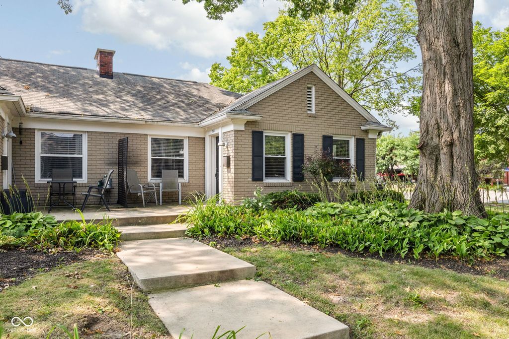 5219 N College Avenue 701, Indianapolis, IN 46220