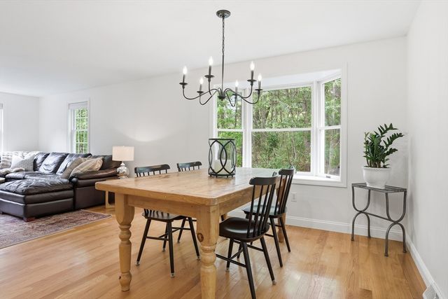 6 Colonial Drive, Westford, MA 01886