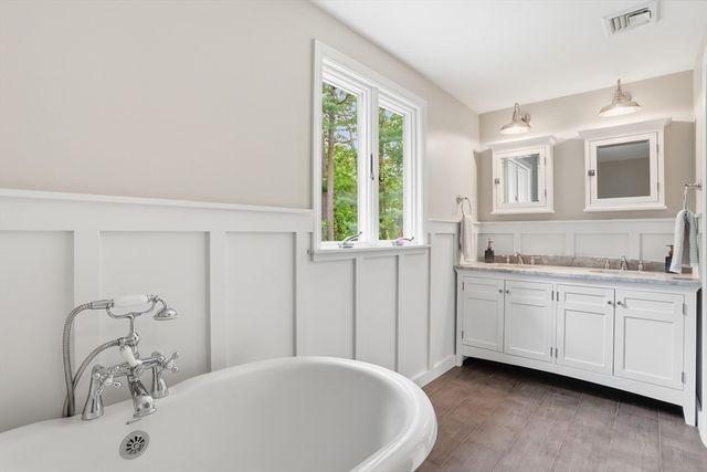 6 Colonial Drive, Westford, MA 01886