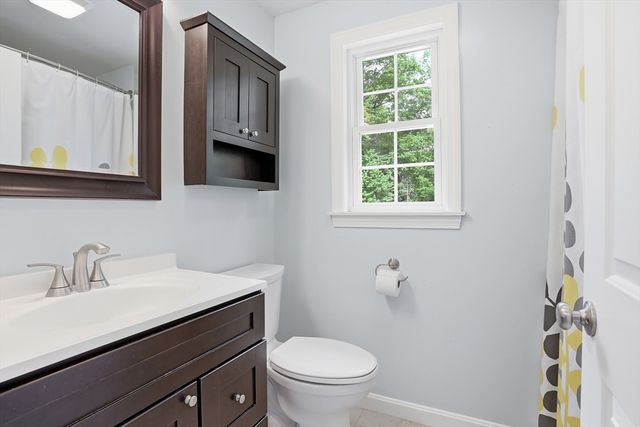 6 Colonial Drive, Westford, MA 01886