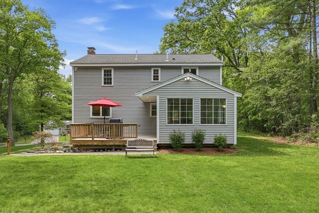 6 Colonial Drive, Westford, MA 01886