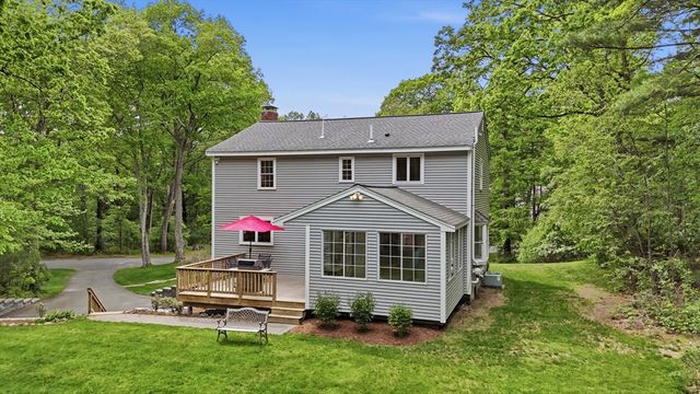 6 Colonial Drive, Westford, MA 01886