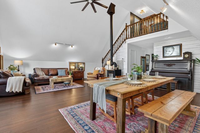 1874 Palmyra Rd, Palmyra, TN 37142