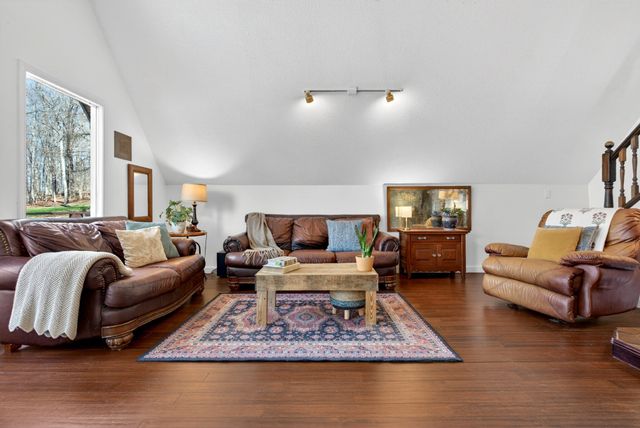 1874 Palmyra Rd, Palmyra, TN 37142