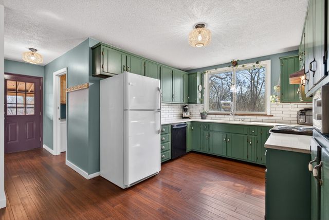 1874 Palmyra Rd, Palmyra, TN 37142