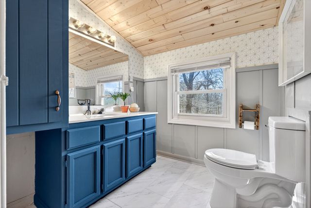 1874 Palmyra Rd, Palmyra, TN 37142