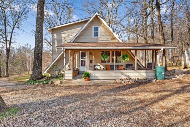 1874 Palmyra Rd, Palmyra, TN 37142