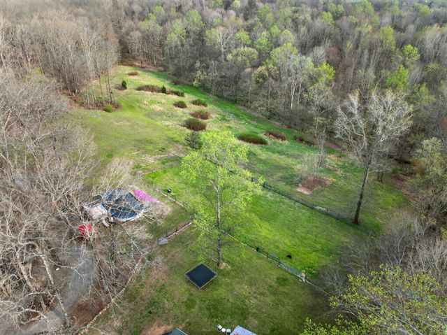 1874 Palmyra Rd, Palmyra, TN 37142
