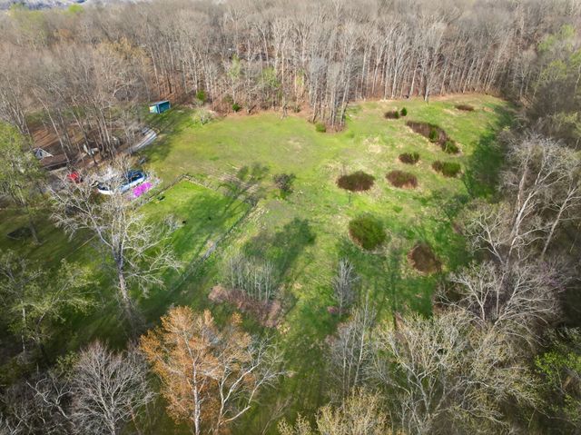 1874 Palmyra Rd, Palmyra, TN 37142