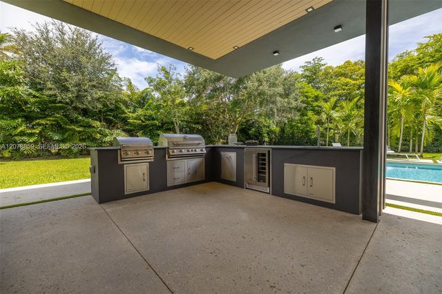 7425 Howard Drive, Pinecrest, FL 33156