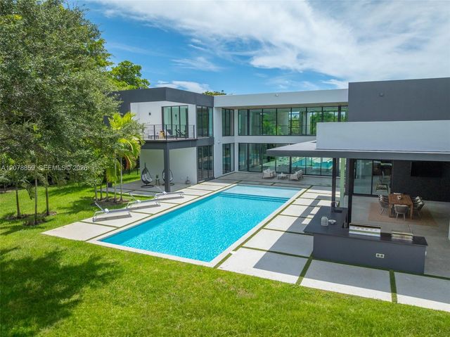 7425 Howard Drive, Pinecrest, FL 33156