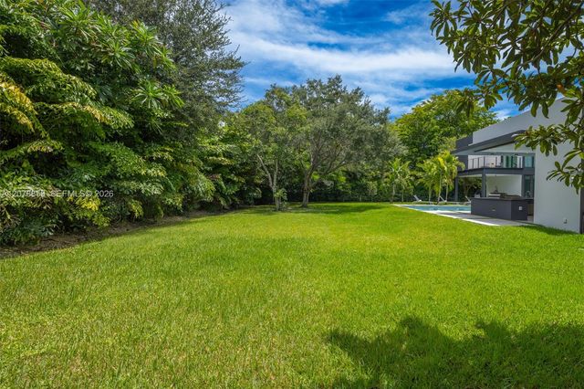 7425 Howard Drive, Pinecrest, FL 33156
