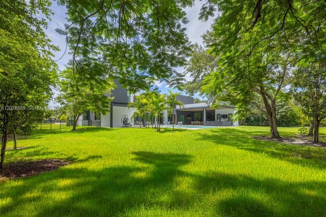 7425 Howard Drive, Pinecrest, FL 33156