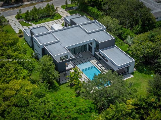 7425 Howard Drive, Pinecrest, FL 33156
