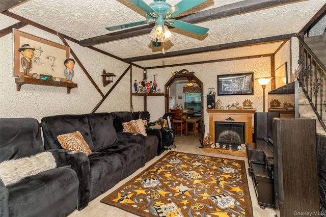 4318 195th Street, Flushing, NY 11358