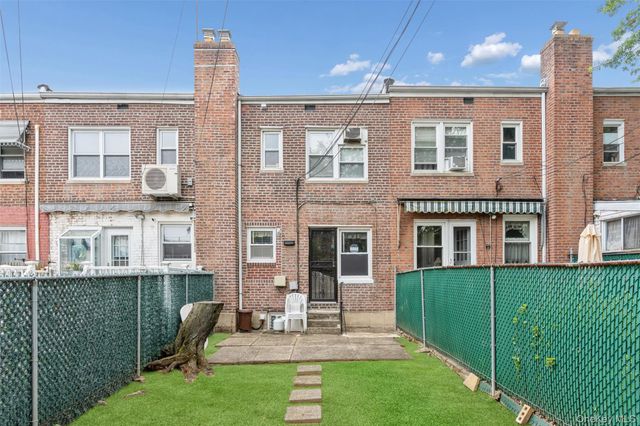 4318 195th Street, Flushing, NY 11358