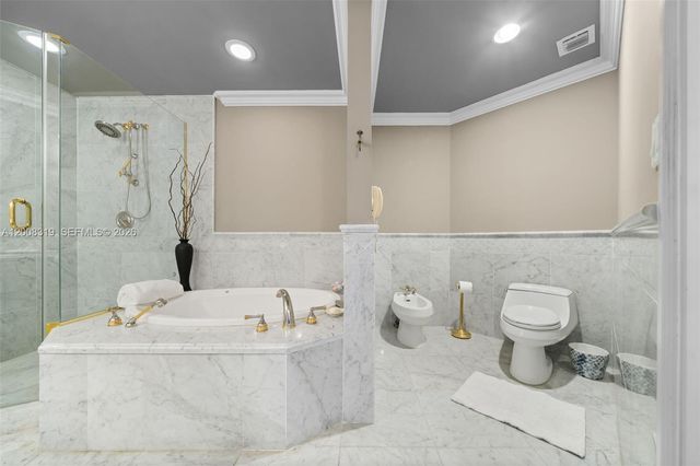 10225 Collins Avenue 2004, Bal Harbour, FL 33154