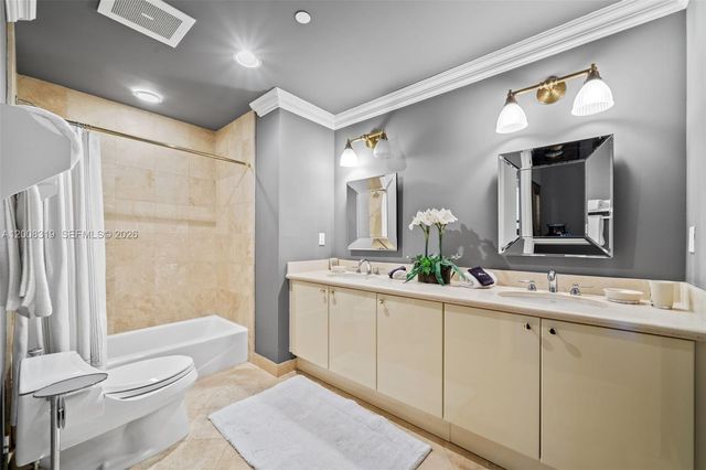 10225 Collins Avenue 2004, Bal Harbour, FL 33154