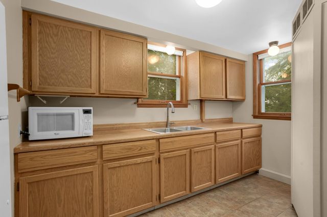 13963 Tomahawk Drive S, Afton, MN 55001