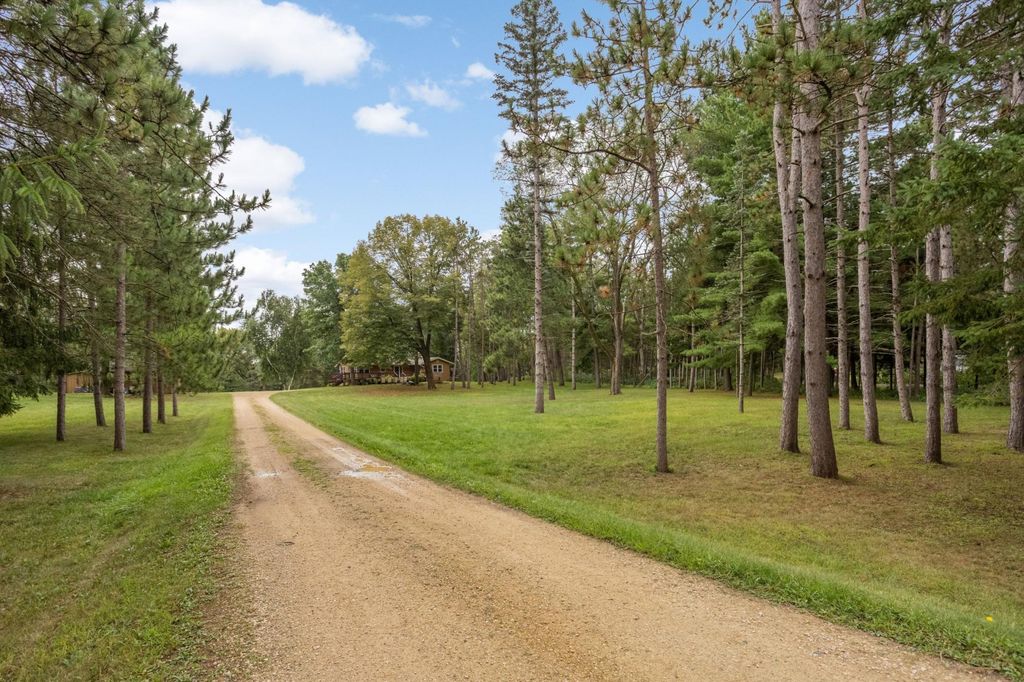 13963 Tomahawk Drive S, Afton, MN 55001 — photo 2