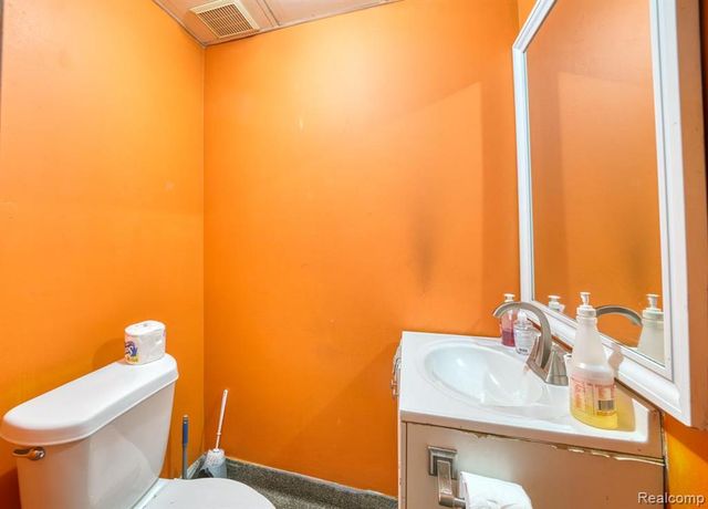 10325 Cadieux Road, Detroit, MI 48224