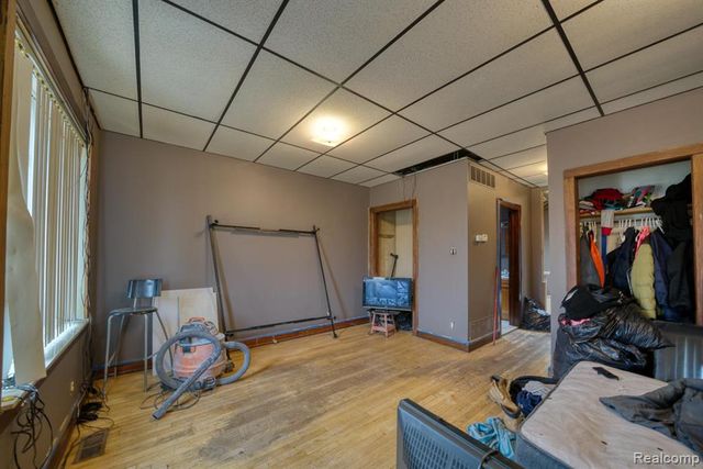 10325 Cadieux Road, Detroit, MI 48224