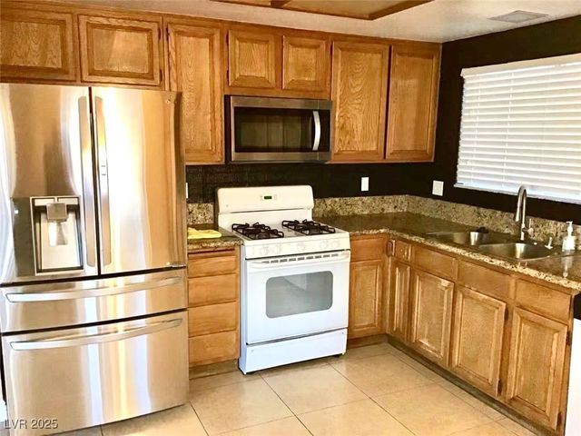 6706 Paljay Court, Las Vegas, NV 89103