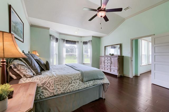 230 Lawrence Marshall Drive, Hempstead, TX 77445