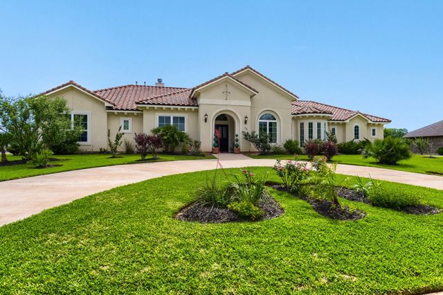 230 Lawrence Marshall Drive, Hempstead, TX 77445