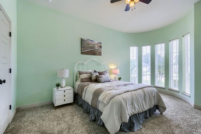 230 Lawrence Marshall Drive, Hempstead, TX 77445