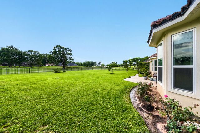 230 Lawrence Marshall Drive, Hempstead, TX 77445