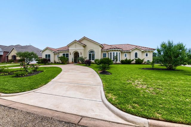 230 Lawrence Marshall Drive, Hempstead, TX 77445