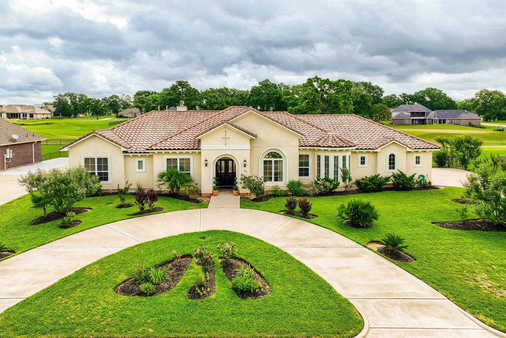 230 Lawrence Marshall Drive, Hempstead, TX 77445