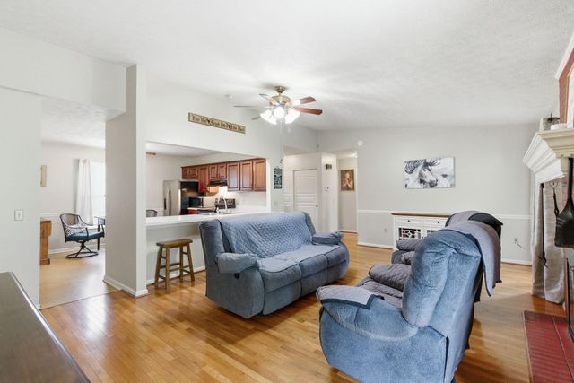 1036 Raintree Drive, Richmond, KY 40475