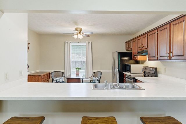 1036 Raintree Drive, Richmond, KY 40475