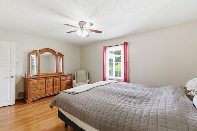 1036 Raintree Drive, Richmond, KY 40475