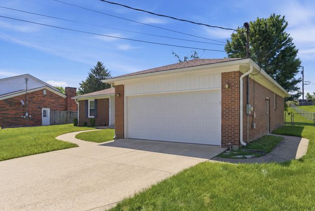 1036 Raintree Drive, Richmond, KY 40475