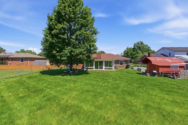 1036 Raintree Drive, Richmond, KY 40475