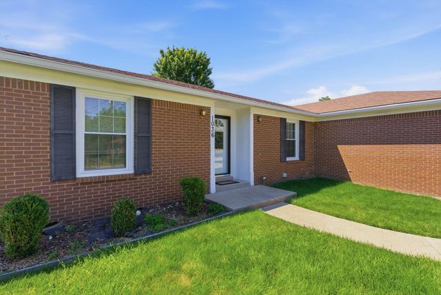 1036 Raintree Drive, Richmond, KY 40475