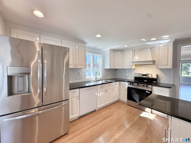 8 Muriel Street, Norwalk, CT 06851