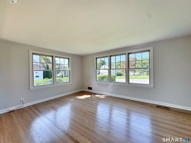 8 Muriel Street, Norwalk, CT 06851