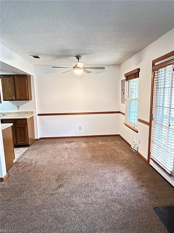 3988 Roebling LN, Virginia Beach, VA 23452