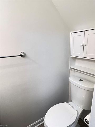 3988 Roebling LN, Virginia Beach, VA 23452