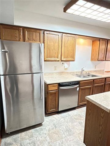 3988 Roebling LN, Virginia Beach, VA 23452