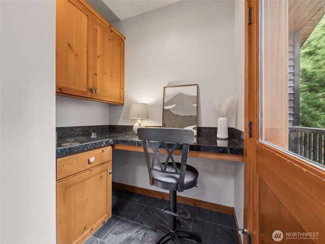 15926 Maplewild Avenue SW, Seattle, WA 98166