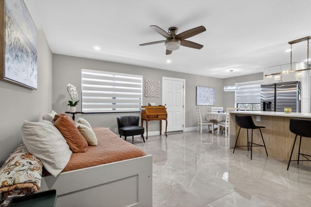 7 Piedmont A, Delray Beach, FL 33484