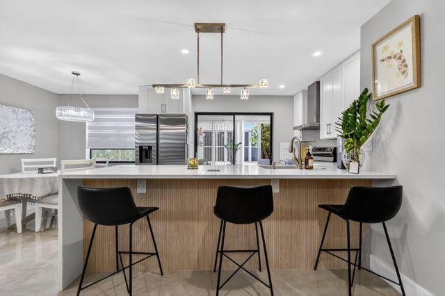 7 Piedmont A, Delray Beach, FL 33484