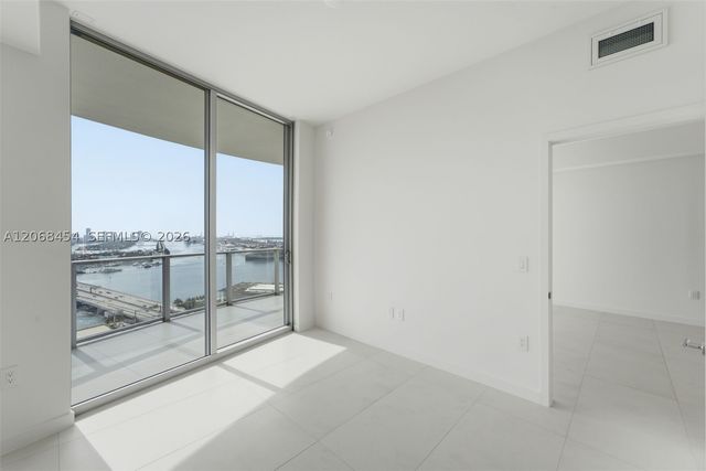 1400 Biscayne Blvd. 3004, Miami, FL 33132