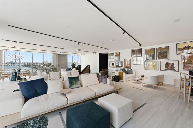 1400 Biscayne Blvd. 3004, Miami, FL 33132