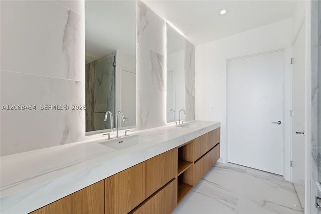 1400 Biscayne Blvd. 3004, Miami, FL 33132